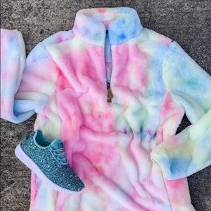 Fuzzy Rainbow Sherpa! Never worn!!